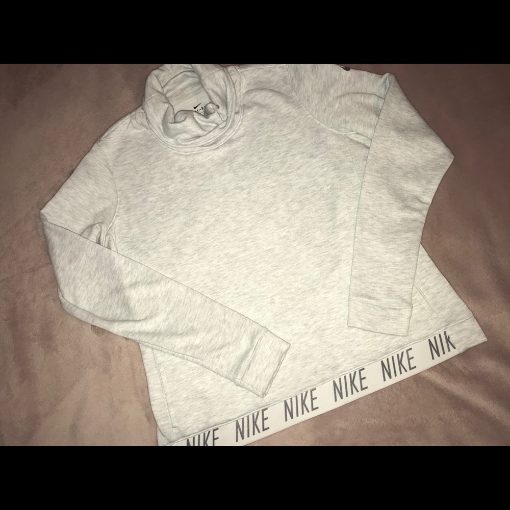 Nike Dri-Fit Sweater